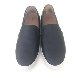 Frye Dylan Slip-on NWOT